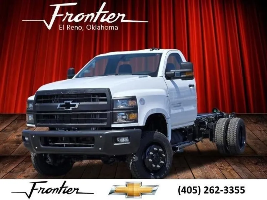 2024 Chevrolet Silverado 5500HD Work Truck photo 1