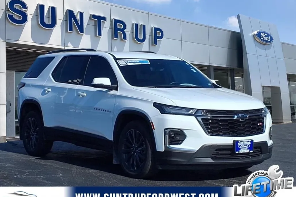 2023 Chevrolet Traverse RS photo 1