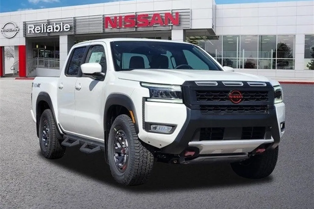 2025 Nissan Frontier PRO-4X photo 1