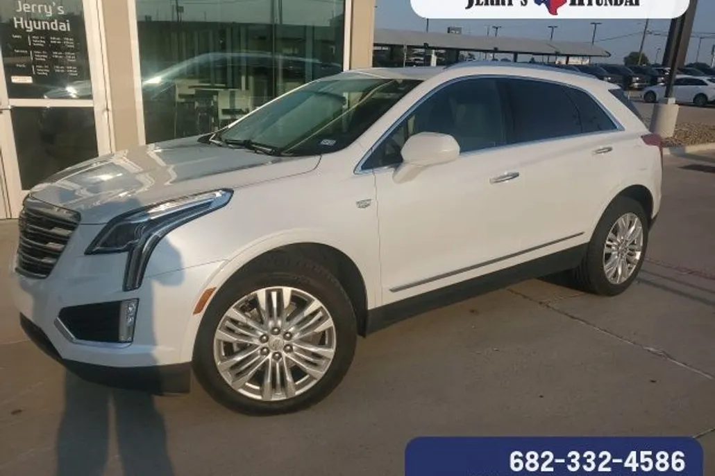 2018 Cadillac XT5 Premium Luxury photo 1