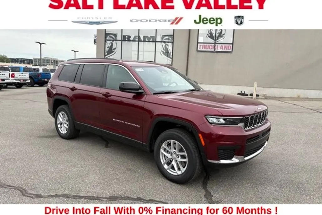 2025 Jeep Grand Cherokee Laredo photo 1