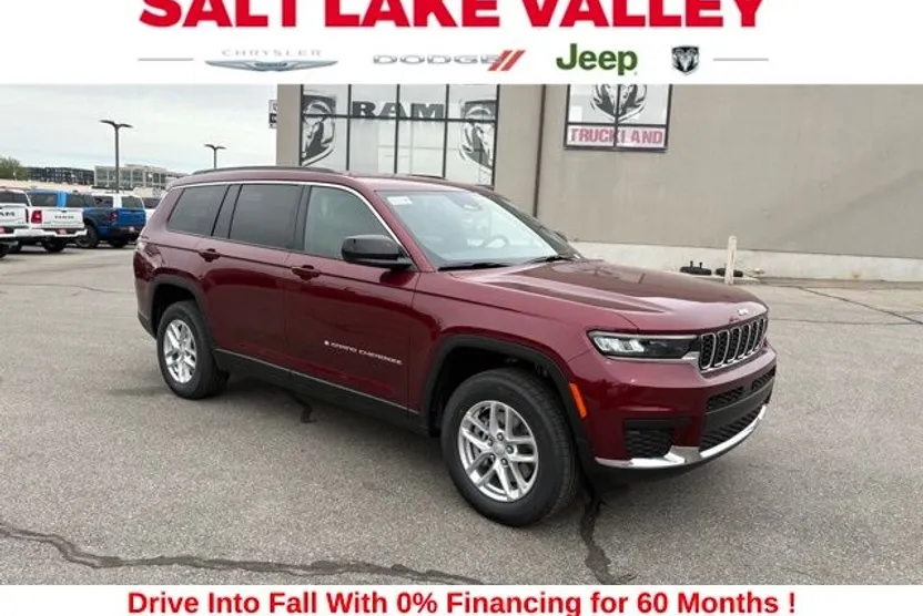 2025 Jeep Grand Cherokee Laredo photo 1