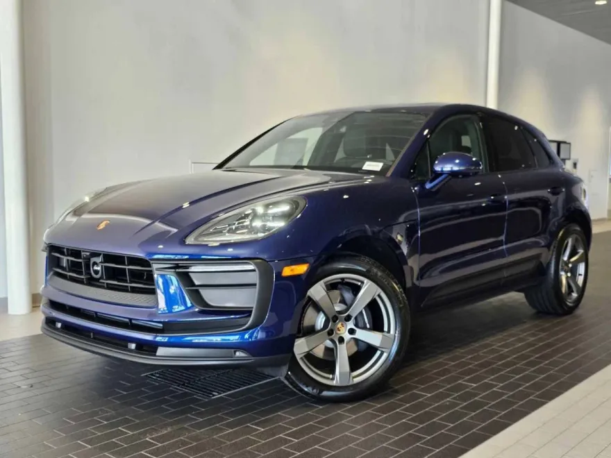 2024 Porsche Macan Base photo 1