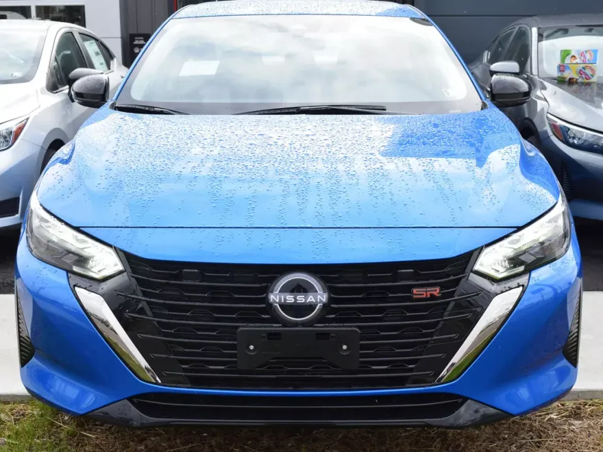 2025 Nissan Sentra SR photo 1