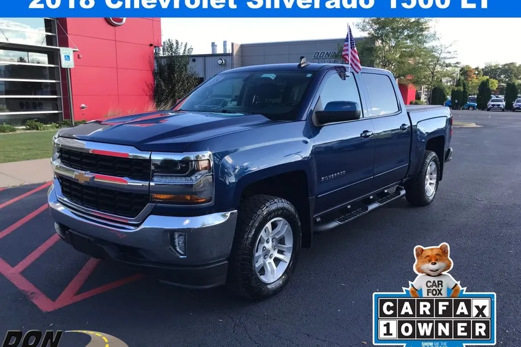 2018 Chevrolet Silverado 1500 LT photo 1