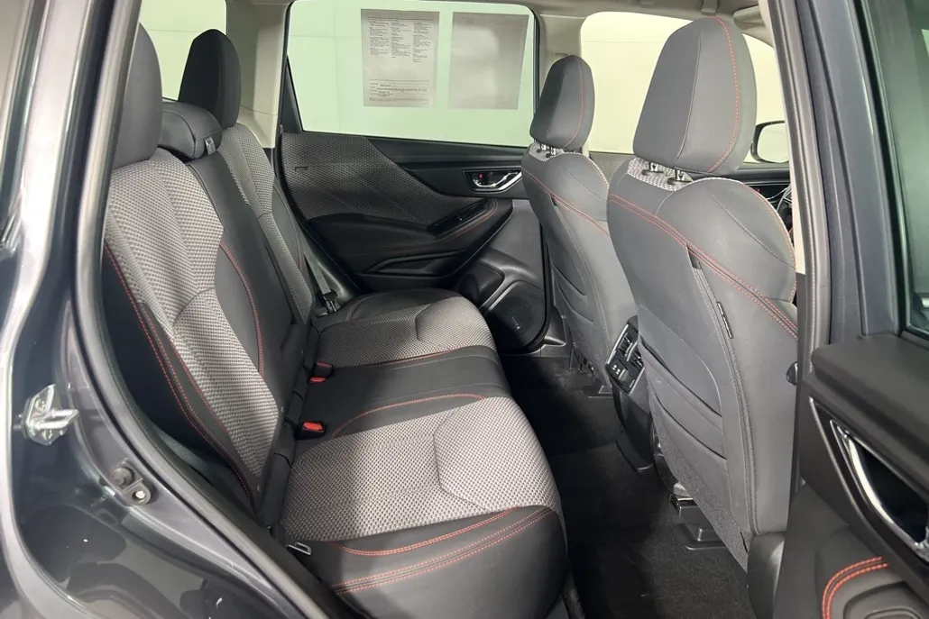 2023 Subaru Forester Sport photo 1