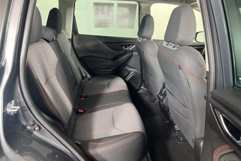 2023 Subaru Forester Sport photo 1