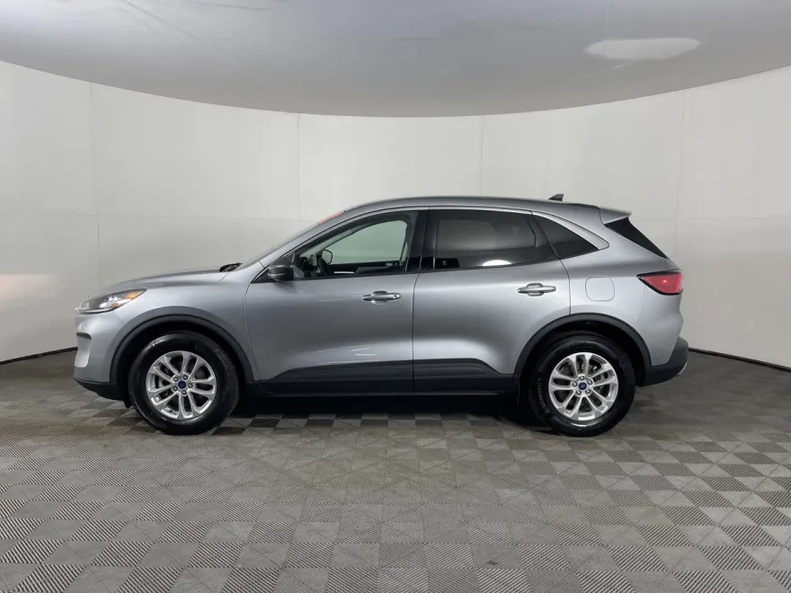 2022 Ford Escape SE photo 1