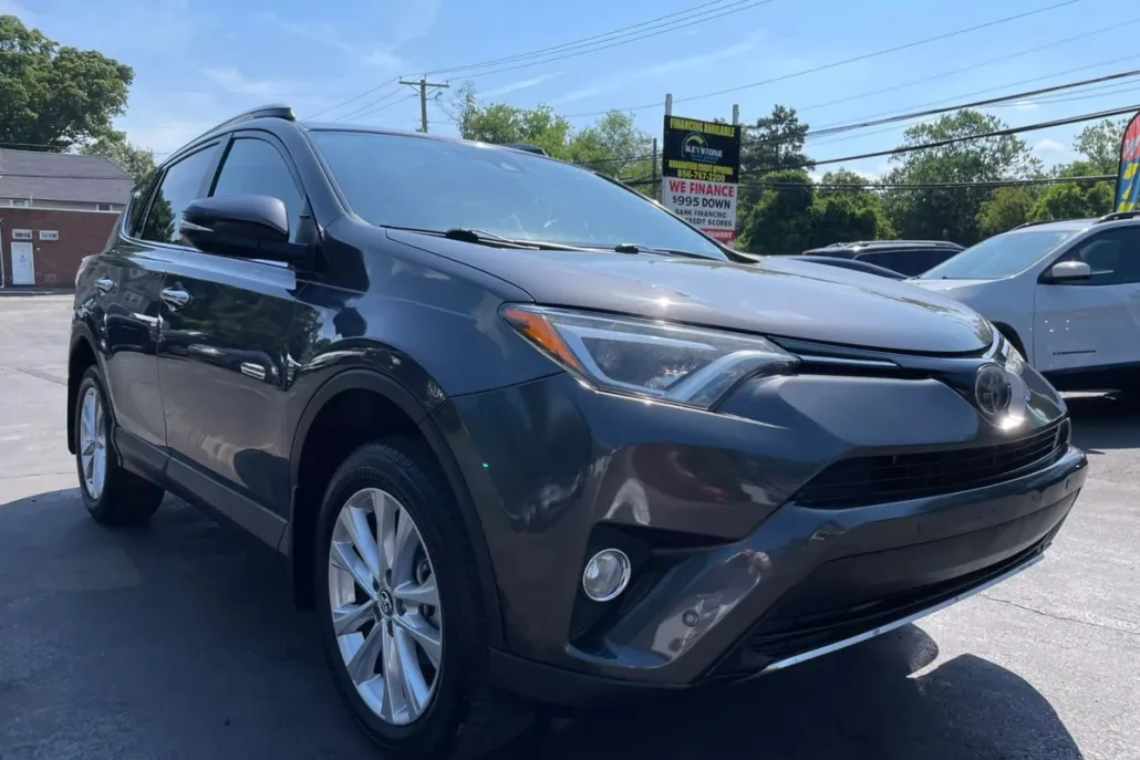 2017 Toyota RAV4 Limited Sport photo 1