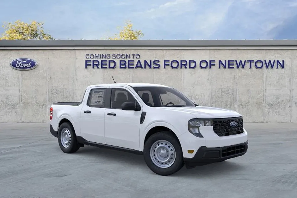2025 Ford Maverick XL photo 1