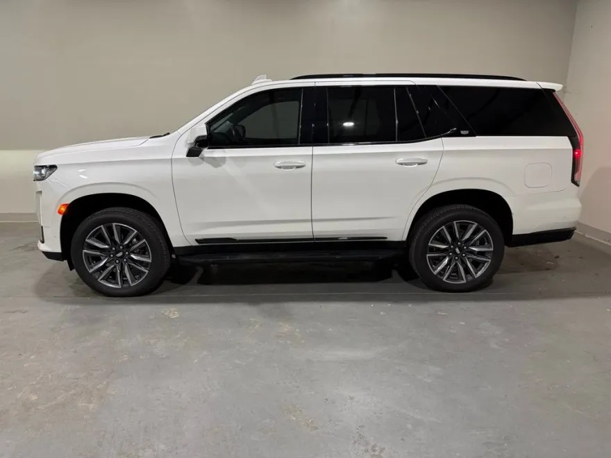 2022 Cadillac Escalade Sport photo 1