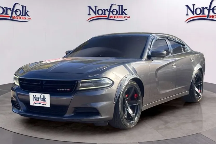 2020 Dodge Challenger SXT photo 1