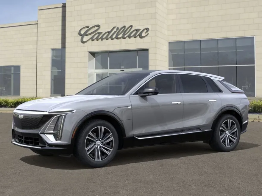 2025 Cadillac Lyriq Luxury photo 1