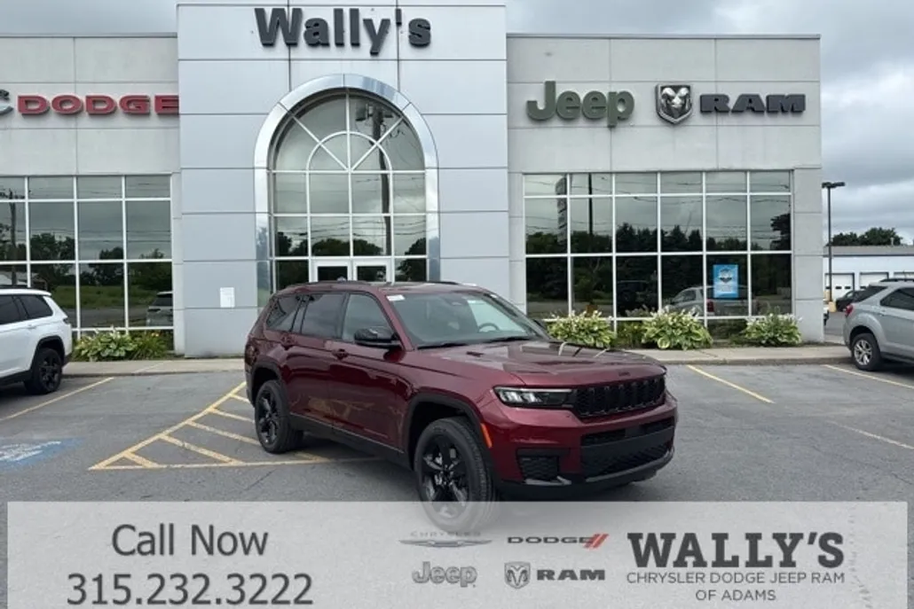 2025 Jeep Grand Cherokee Altitude photo 1
