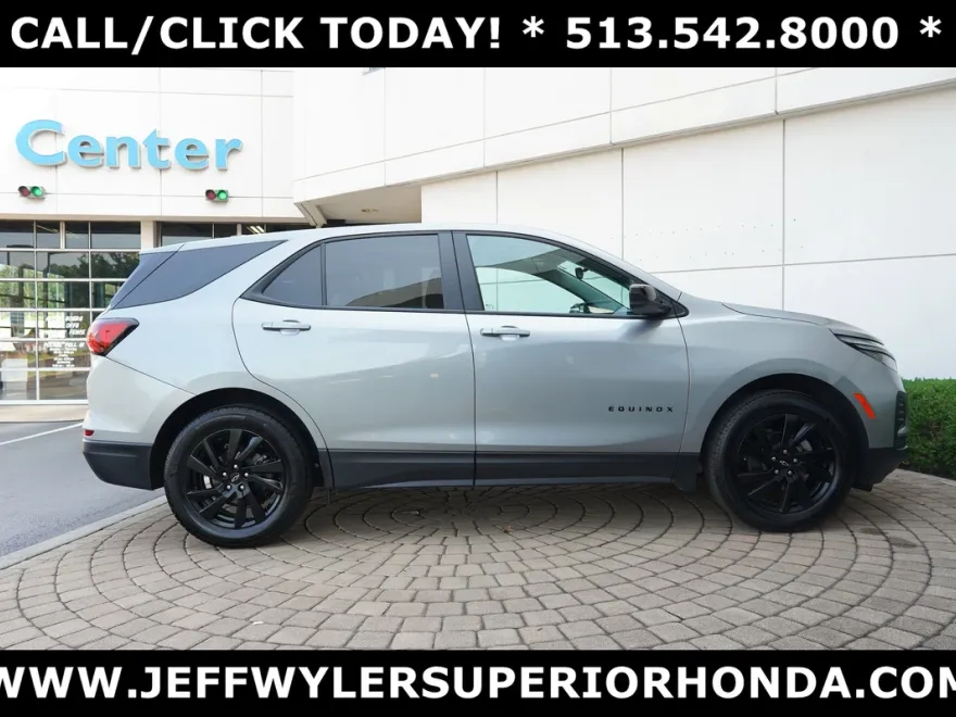 2024 Chevrolet Equinox LS photo 1