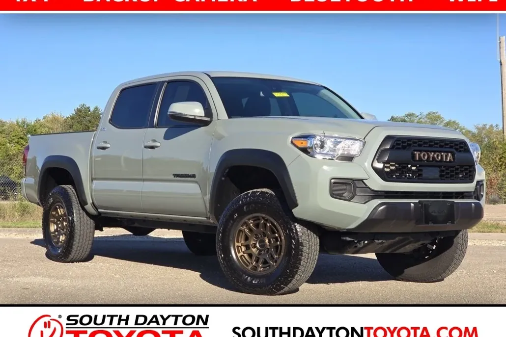 2023 Toyota Tacoma 4x4 photo 1