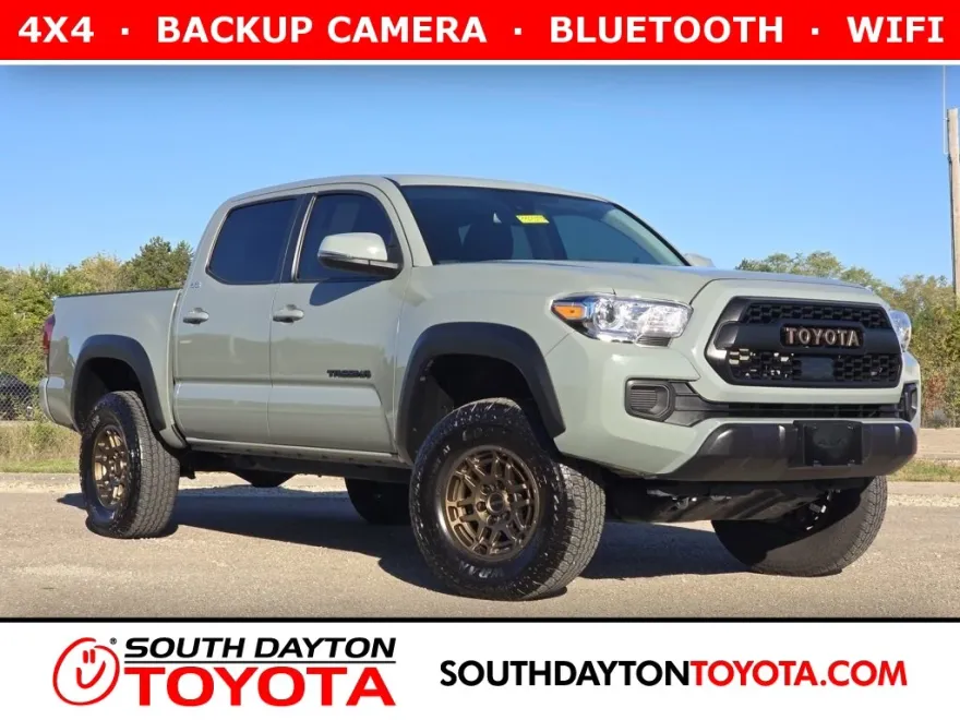 2023 Toyota Tacoma 4x4 photo 1