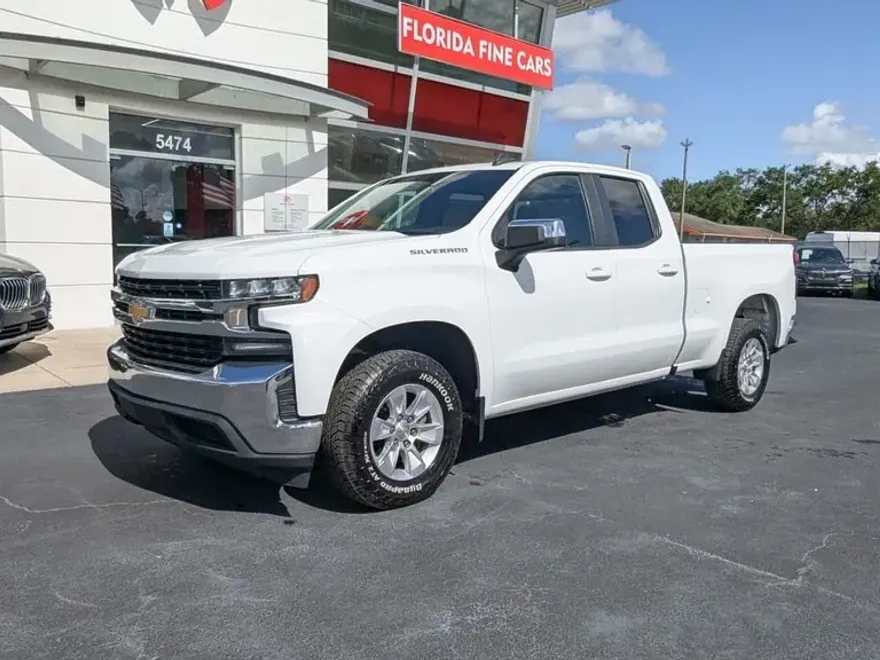 2020 Chevrolet Silverado 1500 LT photo 1