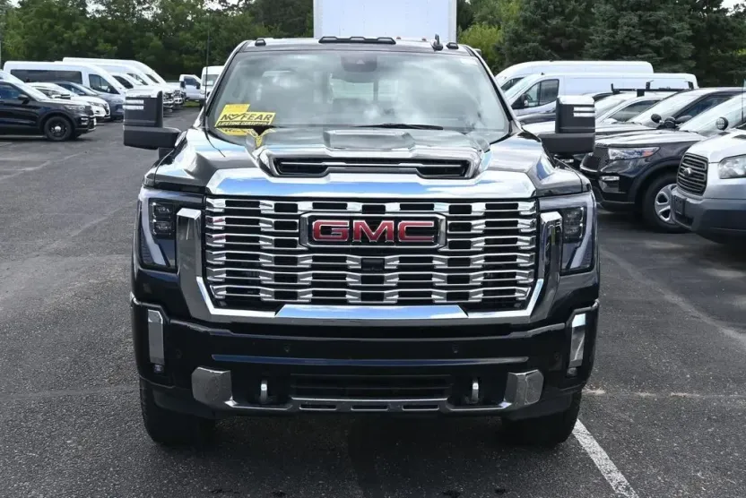 2024 Gmc Sierra 2500 HD Denali photo 1