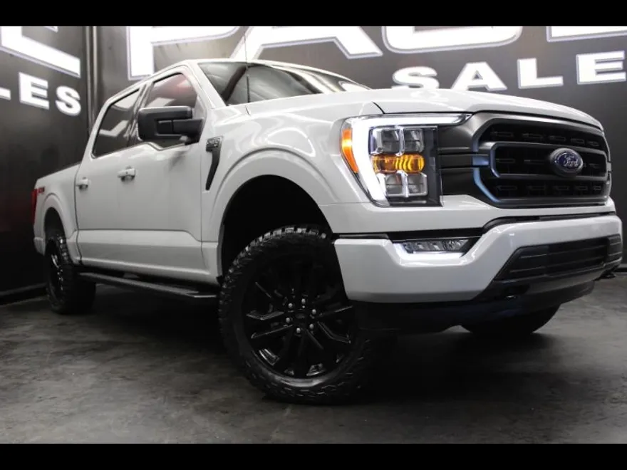 2023 Ford F-150 XLT photo 1