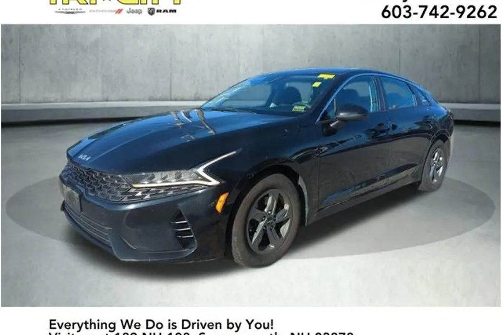 2022 Kia K5 LX photo 1