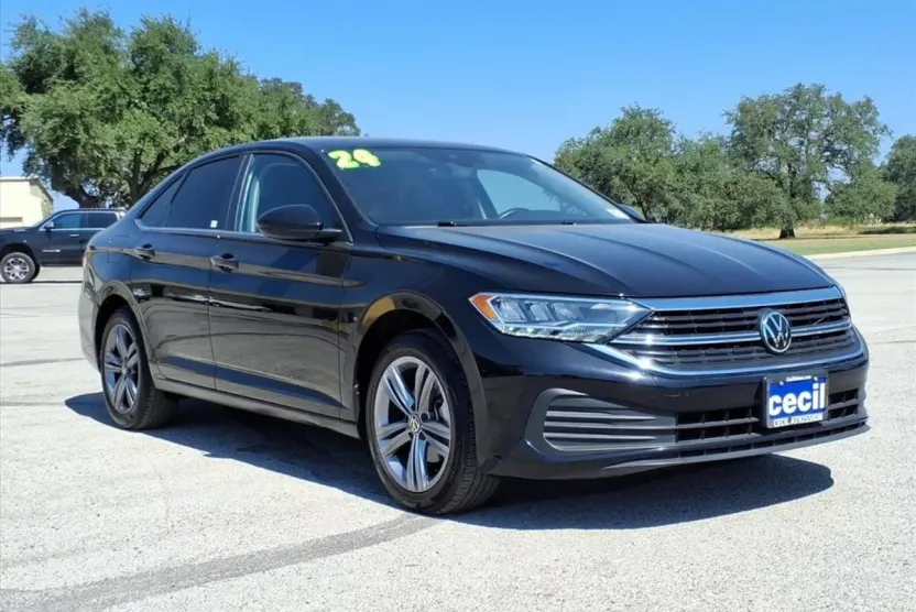 2024 Volkswagen Jetta SE photo 1