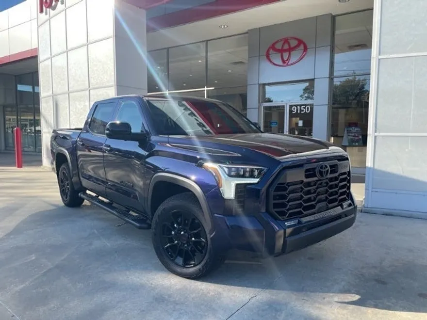 2025 Toyota Tundra Limited photo 1
