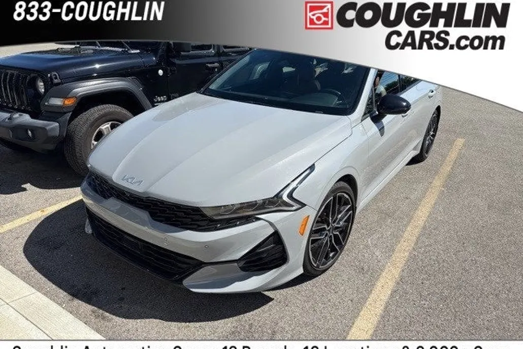 2023 Kia K5 GT photo 1
