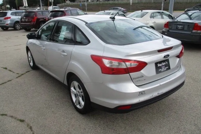 2013 Ford Focus SE photo 1