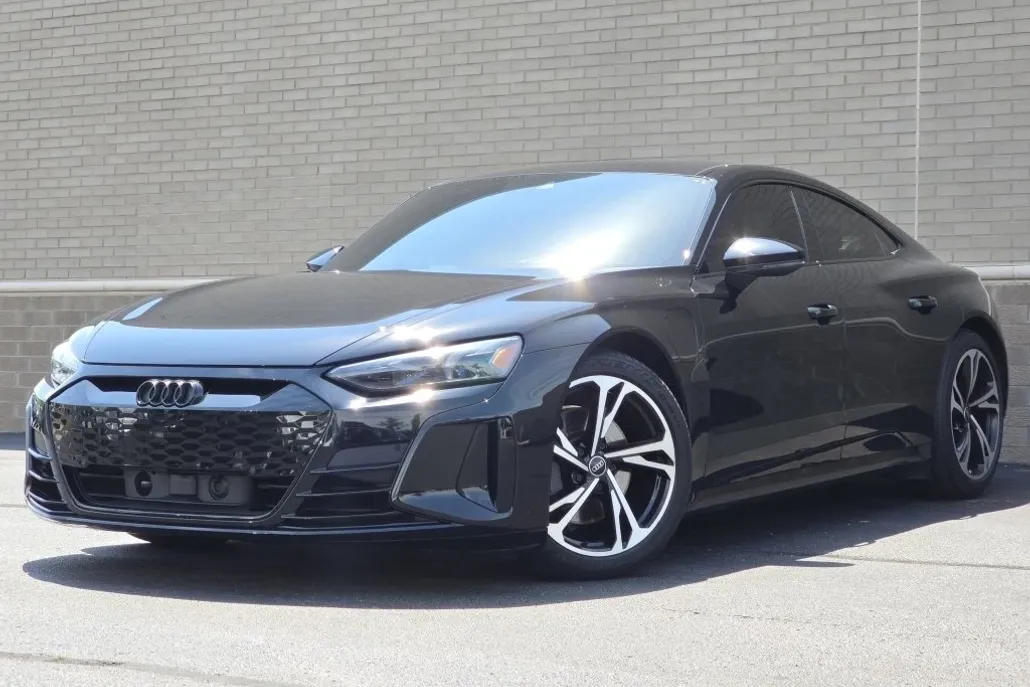 2023 Audi e-tron GT Premium Plus photo 1