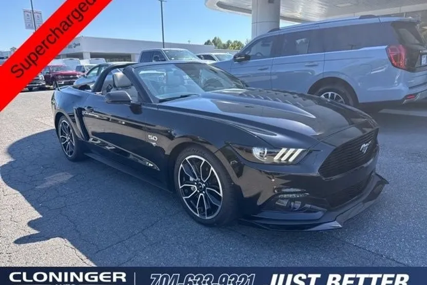 2015 Ford Mustang GT Premium photo 1