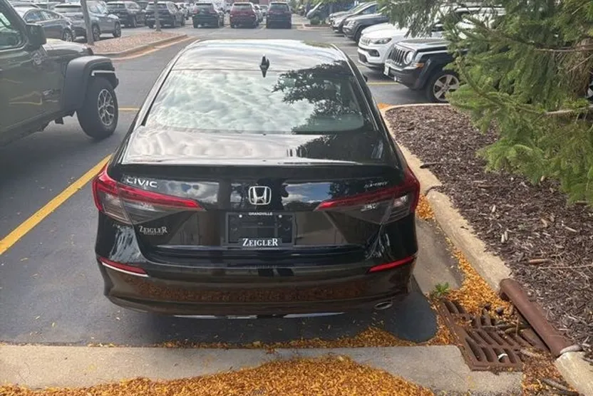 2023 Honda Civic Sport photo 1