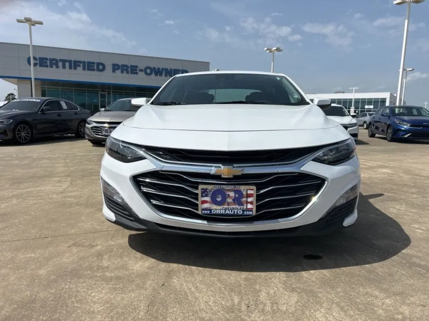 2023 Chevrolet Malibu 1LT photo 1