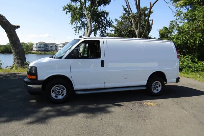 2023 Gmc Savana 2500 Cargo photo 1