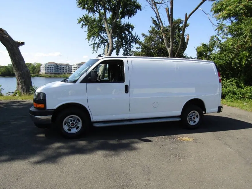 2023 Gmc Savana 2500 Cargo photo 1