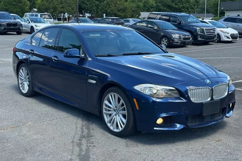 2012 Bmw 550i 5-Series photo 1