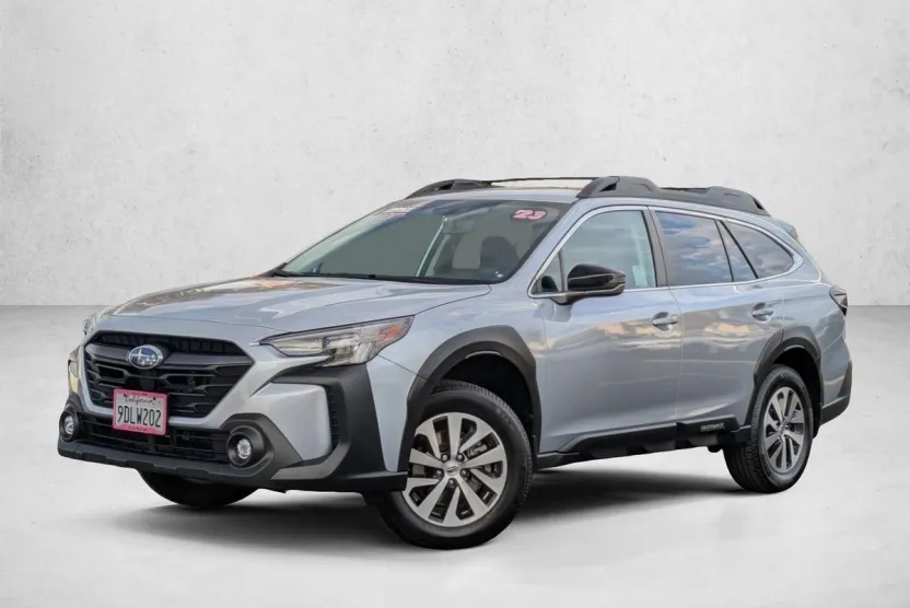 2023 Subaru Outback Premium photo 1