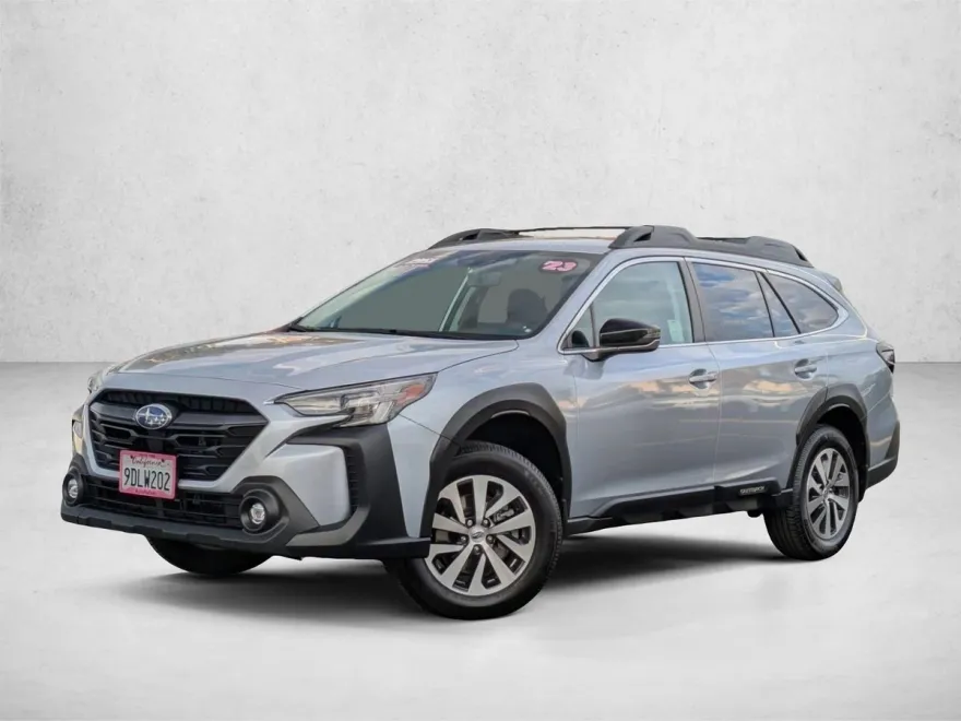 2023 Subaru Outback Premium photo 1