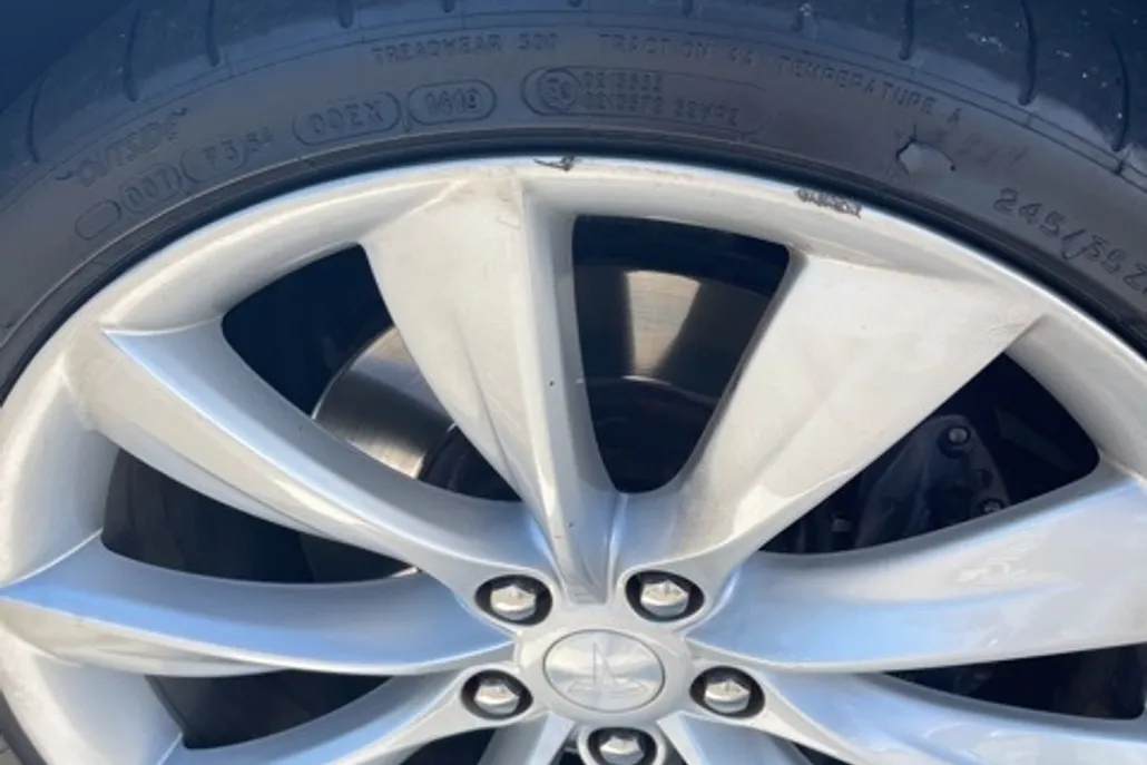 2012 Tesla Model S Performance photo 1