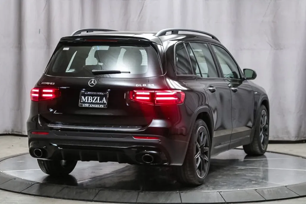2025 Mercedes Benz GLB AMG 35 4MATIC photo 1