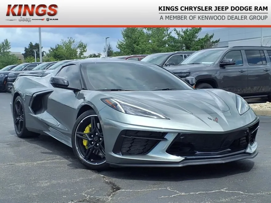 2023 Chevrolet Corvette Stingray 2LT Convertible photo 1