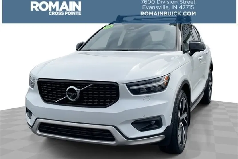 2019 Volvo XC40 T5 R-Design photo 1