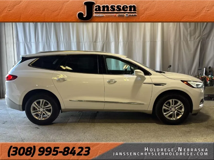 2020 Buick Enclave Essence photo 1