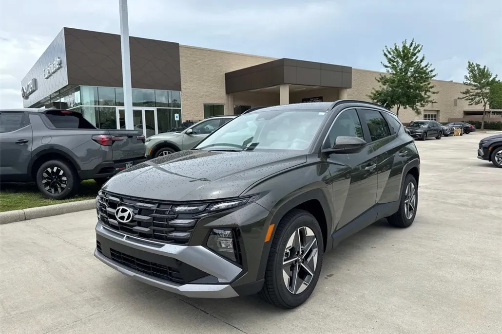 2025 Hyundai Tucson SEL photo 1