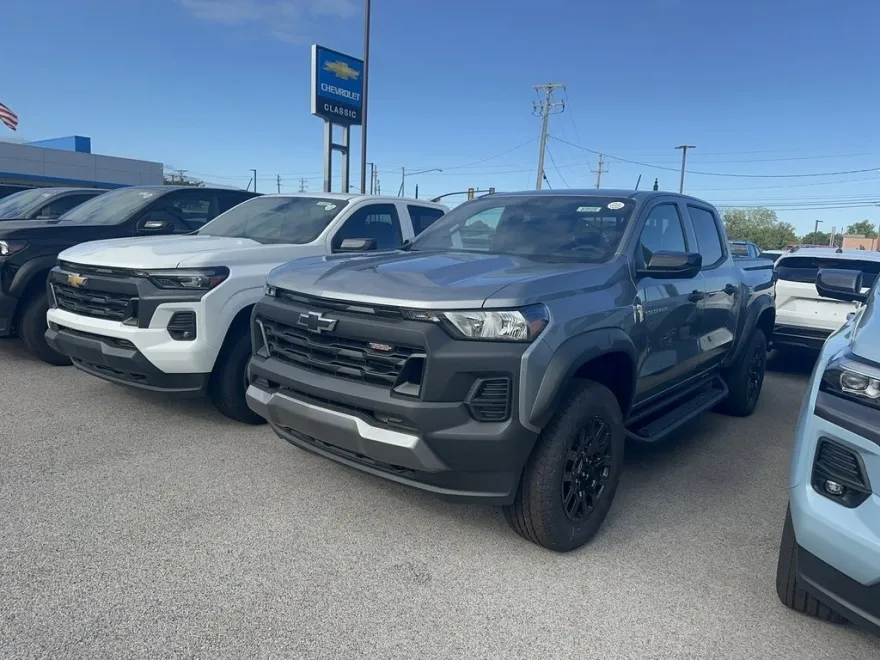 2026 Chevrolet Colorado Trail Boss photo 1