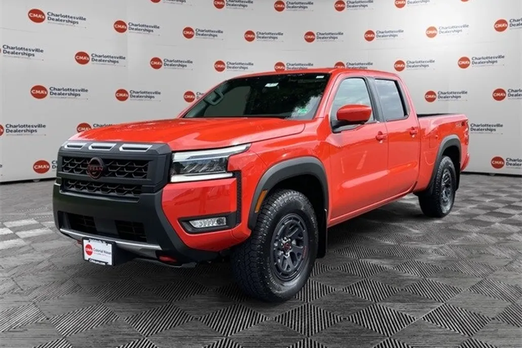 2025 Nissan Frontier PRO-4X photo 1