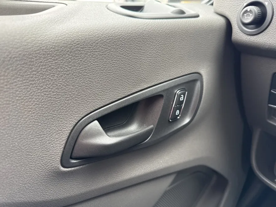2024 Ford Transit photo 10