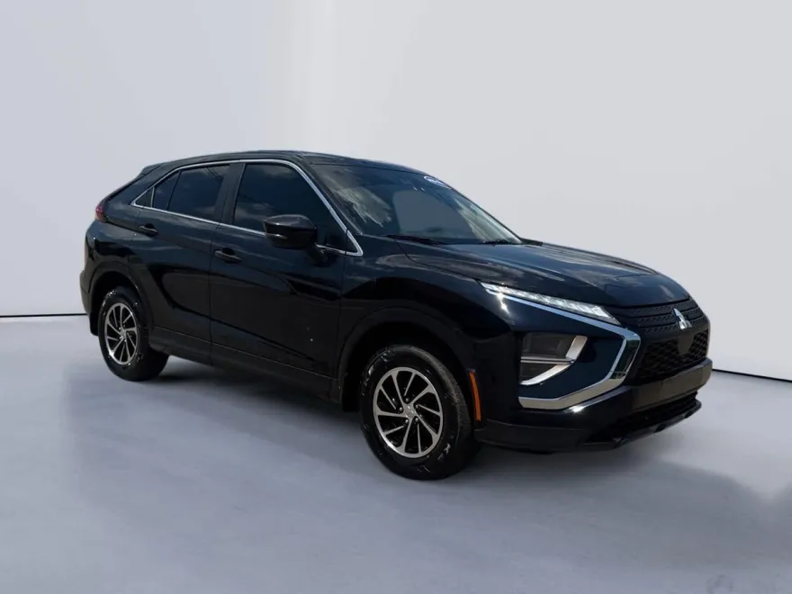 2022 Mitsubishi Eclipse Cross ES photo 1