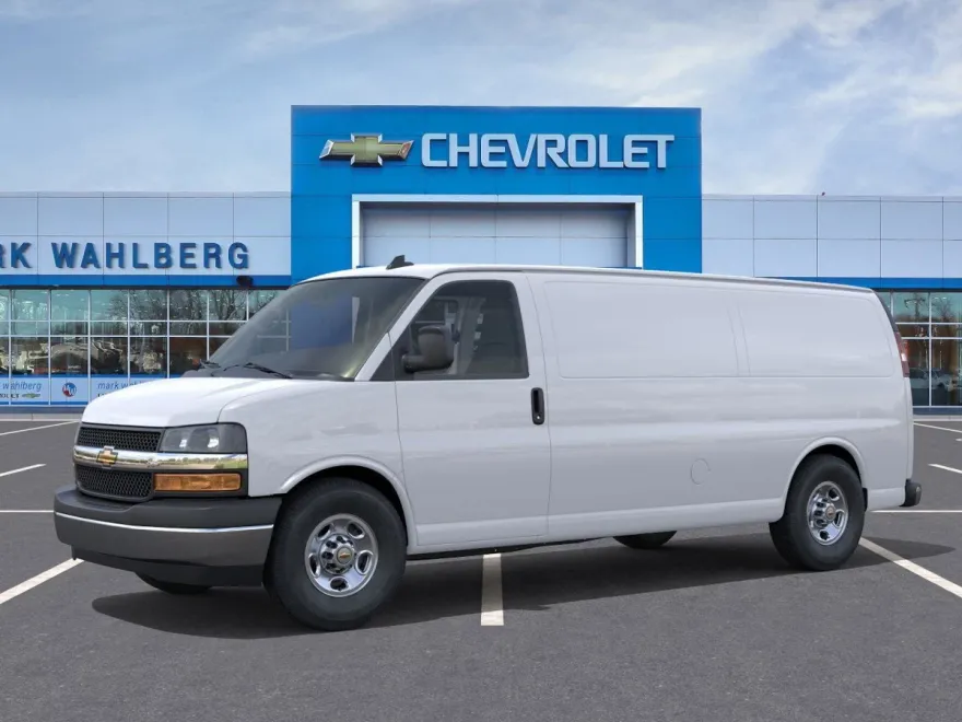 2025 Chevrolet Express Cargo 3500 photo 1