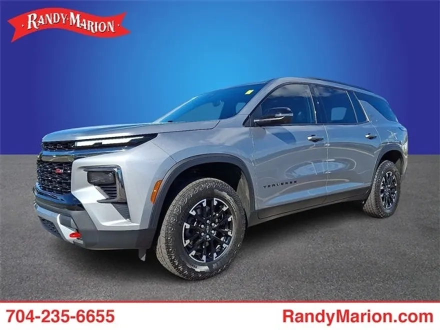 2024 Chevrolet Traverse Z71 photo 1